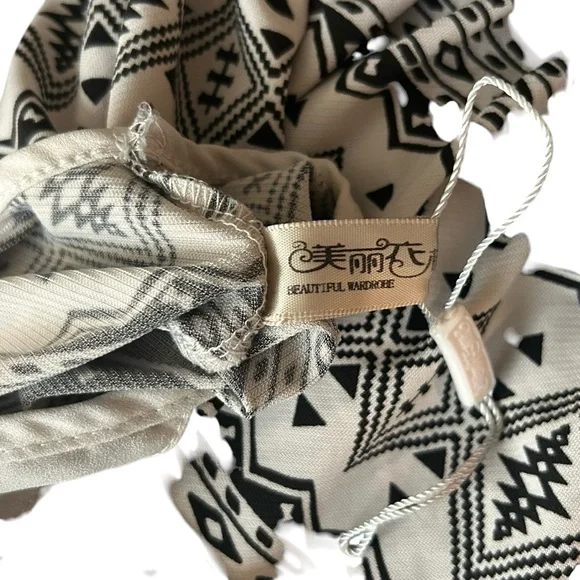 Beautiful Wardrobe Black and White Patterned Jumpsuit Medium - Picture 3 of 4